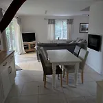 The Pavilion * 安布尔塞德